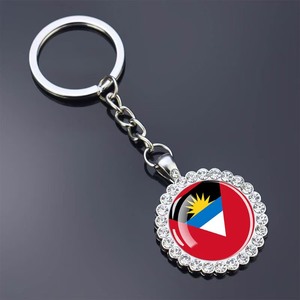 Nuevo Llavero con la Bandera de Antigua y Barbuda, Adornado con Cristales y Pedrería, Colgante para Llaves o Bolsos, Personalizable con Todas las Banderas Nacionales - Product Image 1