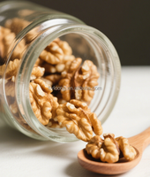 Groothandel Bulk Beste Kwaliteit Pure Gedroogde Half Gepelde Walnoten Nutriënt Gezond Geen Additieven Vacuüm Verpakte Pitten Voor Voedsel