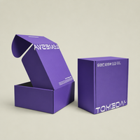 Boîte cadeau pliable en carton doux au toucher avec estampage à chaud, boîte en papier laminé mat pour l'emballage de marques de détail