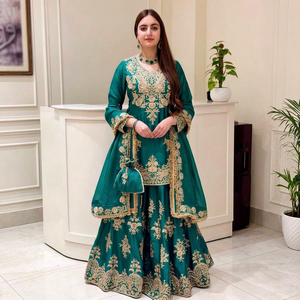 Magnifique robe Sharara en soie brodée IndoWeaves pour femmes, vêtements traditionnels indiens et pakistanais pour mariage, fête, été, recyclés - Product Image 1