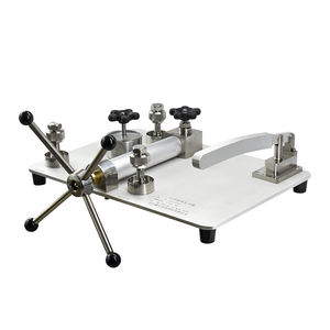 1600 Bar masaüstü mikro basınç pompası basıncı ölçüm aletleri masaüstü sıvı basınç kaynağı - Product Image 4