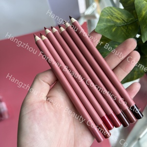Private Label Creamy Smooth <strong>7</strong> Colors Waterproof Sharpenable Wood <strong>Nude</strong> <strong>Lip</strong> <strong>Liner</strong> With Your Own Brand