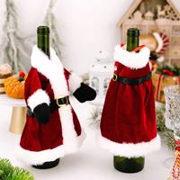 Weihnachtliche Flaschenhüllen Rot Rosa Samt mit Fellbesatz Personalisierte Baum-Familien-Dinner-Bar Feiertagsparty Tischdekoration Weingeschenke