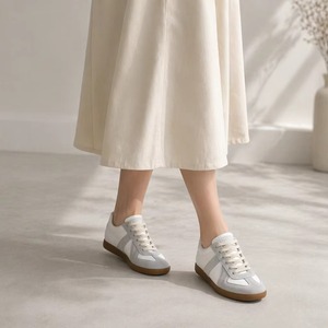 Nuevos Zapatos Casuales Versátiles de Moda para Mujer, Estilo Idéntico al de las Celebridades de Internet, Zapatos Deportivos Casuales Blancos con Cordones - Product Image 5