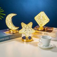 Lampe de bureau LED rechargeable en forme de lune, super populaire, avec contrôle tactile, protection oculaire, pour chevet et chambre à coucher (vente en gros)