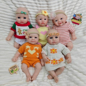 Poupée Reborn Interactive de 12 pouces à Yeux Ouverts, Corps en Silicone Souple et Expression Réaliste, Bébé Anatomiquement Correct pour Jeu de Rôle Enfants - Product Image 4