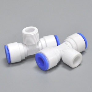 Raccord en T 3/4 avec filetage extérieur central 7066 pour purificateur d'eau à haut débit - Product Image 1