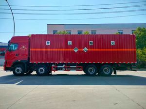 Camion de fret de type fourgonnette Dongfeng Liuzhou Chonglong, nouveau moteur diesel Yuchai 400HP, transmission automatique, EURO 6 - Product Image 4
