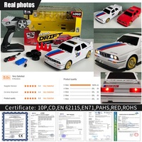 Voiture de course RC de style rétro 1/16 2,4 GHz, jouet pour enfants, véhicule télécommandé 4 roues motrices avec lumières avant et arrière
