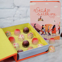 Fantaisie Arbre De Noël Conception Chocolat Truffes Boîtes D'emballage En Papier Logo Personnalisé Forme De Livre 25 Cavité Chocolat Bonbon Boîte-Cadeau