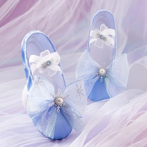 Nouvelles chaussures <span class=keywords><strong>de</strong></span> danse Crown pour enfants, pour ballet et danse latine, chaussons <span class=keywords><strong>de</strong></span> danse à semelle souple, chaussures d'entraînement <span class=keywords><strong>de</strong></span> danse pour filles, chaussures <span class=keywords><strong>de</strong></span> <span class=keywords><strong>ballerine</strong></span> - Product Image 3