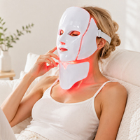 Vente en gros de masques faciaux LED 3D portables à 192 LED, 7 couleurs, photothérapie pour le visage et le cou, luminothérapie LED, masque facial LED pour les soins quotidiens de la peau