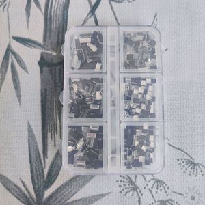 Стразы для нейл-арта, мелкие украшения, плоские стеклянные стразы с эффектом мерцания, набор разных размеров, для самостоятельного дизайна, простые в использовании - Product Image 2