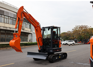 Excavadora Hidráulica de Orugas Lonking CDM6035 Aplicable a Piezas de Maquinaria de Construcción - Product Image 2