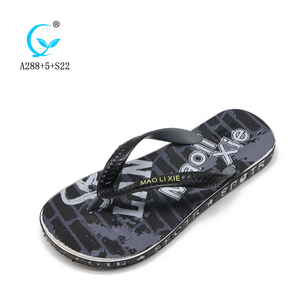 New Design Personalized Rubber Pvc Pu Chappals <strong>Boy</strong> Home Shoes Beach slippers Men <strong>Flip</strong> <strong>Flops</strong> - Product Image 4