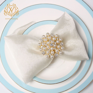 Nouveau mariage vacances Table décorations brillant strass <span class=keywords><strong>or</strong></span> <span class=keywords><strong>perle</strong></span> serviette anneau noël flocon <span class=keywords><strong>de</strong></span> neige serviette <span class=keywords><strong>boucle</strong></span> - Product Image 2