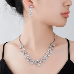 New Fashion Luxury Waterdrop Zircon Jewelry Set Jewelry Women's Necklace/Earring 2Piece Jewelry Set
