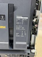 Interruptor Automático de Aire MASTERPACT NW16 H1 de 1600A con Controlador de Programación PLC MICROLOGIC 2.0A