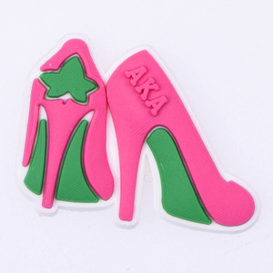 Meistverkaufte PVC-Schuh-Charms für Studentenverbindungen 1908 Legacy Clog Charm in Pink und Grün für Schuh-Dekorationen und -Accessoires - Product Image 3
