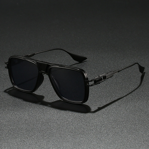 Gafas de Sol Modernas de Metal Clásico, Diseño 2025, Lentes Degradadas, Armazón Dorado Cómodo, Gafas de Sol Cuadradas para Hombre, Tono Neutro, Detalles - Product Image 4