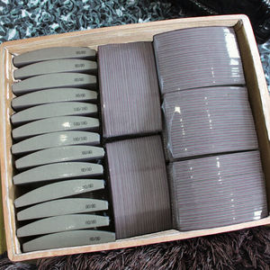 Limas de Uñas Japonesas de Doble Cara 180/100 Zebra Half Moon Reutilizables, Grano 80/80, Papel de Lija Japonés, 100% Natural y Ecológico - Product Image 2