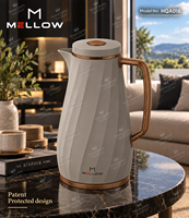 Zeitlose OEM 1,0L Reinweiße Chevron-Wellen-PP-Glasflasche mit Holzgriff und Holzring Vakuum-Thermoskanne Kaffeekanne für das Büro