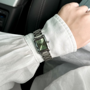 Scottie 9655b Nouvelle <span class=keywords><strong>Montre</strong></span> Classique Carrée Élegante Or Bracelet Acier Inoxydable 3ATM Étanche Luxe <span class=keywords><strong>Quartz</strong></span> pour <span class=keywords><strong>Femme</strong></span> - Product Image 5