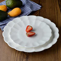Plat de service plat en porcelaine fine, fait main, sous-glaçuré, style nordique, en forme de pétale, blanc pur, pour usage domestique