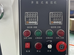 Machine de laboratoire à deux rouleaux pour le mélange et le laminage de plastiques PP, PE, <span class=keywords><strong>PVC</strong></span> – Équipement de déroulage ouvert - Product Image 3