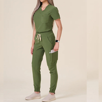 Design à la mode pour les travailleurs de l'hôpital, ensemble de jogging médical vert olive à col en v pour femmes