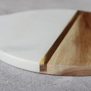 Planche de service à fromage <span class=keywords><strong>en</strong></span> bois de marbre et d'acacia, plateau à charope avec poignée pour les craquelures du vin, <span class=keywords><strong>Brie</strong></span> et viande comme cadeau parfait - Product Image 3