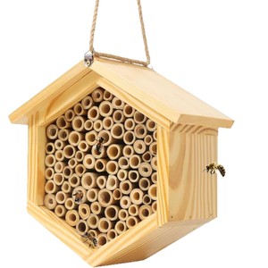 Maison à insectes hexagonale en bois en forme de nid d'abeille, hôtel à insectes suspendu, nid pour insectes - Product Image 5