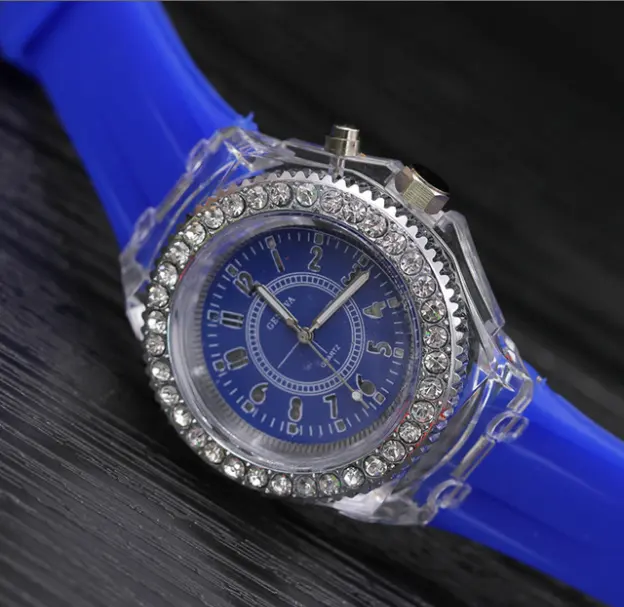 LED20-Relojes de pulsera con diamantes para mujer y hombre, pulsera de cuarzo con correa de silicona Led luminosa para deportes, gran oferta