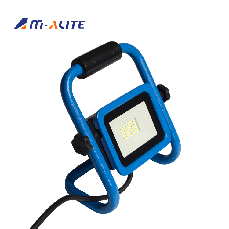Portable 20W LED Work Light Bracket Outdoor Ultra-bright Floodlight Work Light with Plug