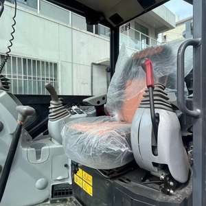 Mini-excavatrice Hitachi ZX68USR d'occasion en bon état, prix bas, avec moteur de composants essentiels - Product Image 6