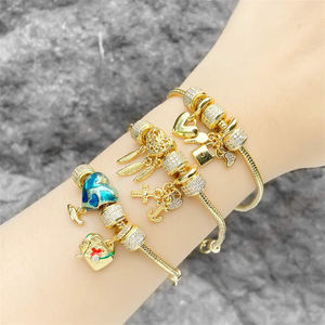 LOVE <span class=keywords><strong>DIOS</strong></span> DIY pulseras de joyerí<span class=keywords><strong>a</strong></span> Popular esmalte encanto y concha CADENA DE Metal brazaletes chapados en oro con múltiples dijes - Product Image 3