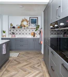 Muebles de Cocina Personalizables, Puerta de Gabinete Completa, Instalación Propia, Isla de Cuarzo, Encimera Integrada, Diseño de Ingeniería - Product Image 1