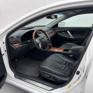Berline d'occasion de taille moyenne avec intérieur en cuir spacieux, conduite à gauche, faible consommation de carburant, boîte automatique, pour l'exportation en gros - Camry - Product Image 6