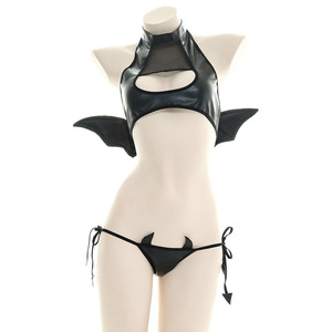 Prachtige Halloween bikiniset met haltervleugels van lakleer, zwart sexy spookkostuum voor dames - Product Image 2