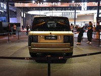 BYD U8L 2025 Grand SUV de Luxe à Autonomie Étendue, Transmission Intégrale, Autonomie de 1160 km, Extérieur Robuste, Intérieur Premium Confortable, Conduite Stable