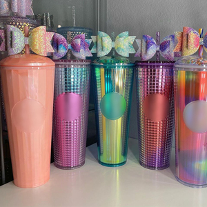2022 New Amazon Hot Small MOQ DIY Available 24OZ Venti Double Wall Coffee Matte Plastic Bulk Studded Tumbler Grid Pineapple Cup