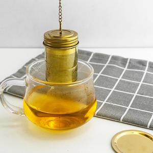 ชุดที่กรอง<span class=keywords><strong>ชา</strong></span>สแตนเลส304แบบพกพาที่กรอง<span class=keywords><strong>ชา</strong></span>แบบนำกลับมาใช้ให<span class=keywords><strong>ม</strong></span>่ได้รูปทรงกระบอกพร้อ<span class=keywords><strong>ม</strong></span>ช้อนทอง - Product Image 5