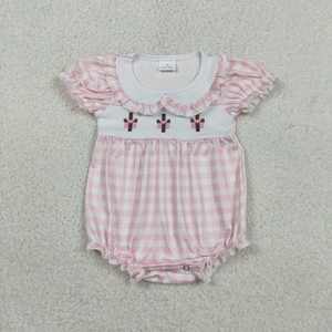 Ensemble assorti frères et sœurs : Robe décontractée écologique brodée à carreaux et croix, col montant, longueur genou, et combinaison-pantalon deux pièces - Product Image 3