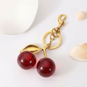 Accessoires de porte-clés cerise, pendentifs de sacs à la mode, pendentifs cerise multicolores DIY, porte-clés - Product Image 3