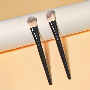 Черная нейлоновая щетина с пластиковой ручкой - Product Image 5