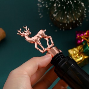 Bonito tapón de botella de vino tinto único para Festival Fiesta de Navidad Favores Herramienta de vino Tapones de vino con forma de ciervo - Product Image 3