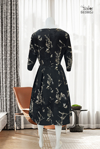 Robe <span class=keywords><strong>de</strong></span> soirée simple noire en jacquard, coupe trapèze, longueur genou, 100 % polyester, imprimé floral, grande taille, pour <span class=keywords><strong>la</strong></span> mère <span class=keywords><strong>de</strong></span> <span class=keywords><strong>la</strong></span> mariée, personnalisable sur mesure - Product Image 4