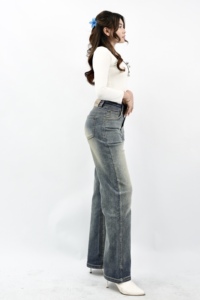 Adorela Jeans Été Rétro Bleu Taille Haute Jambe Droite Denim Jeans 8803 avec Coupe Décontractée Tissu Respirant Finition Délavée - Product Image 2