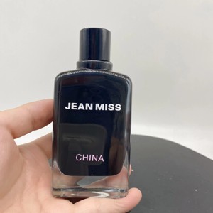 Perfume Unisex Elegante para Eventos Formales, Aroma Floral de Larga Duración en Spray para Hombres y Mujeres - Product Image 5