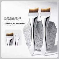 Pinceau de maquillage en fibre artificielle en forme de croissant avec manche en plastique, tête plate ultra-fine pour fond de teint liquide